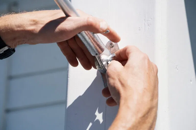 Justerbar flaggholder