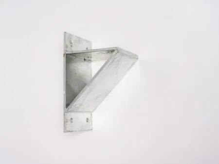 Veggfeste for flaggstang i glassfiber 6-12m